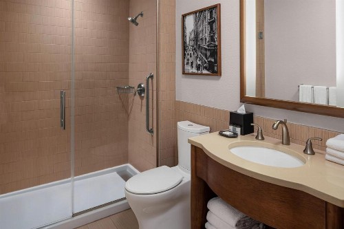 Sheraton Tribeca New York Hotel - image 34