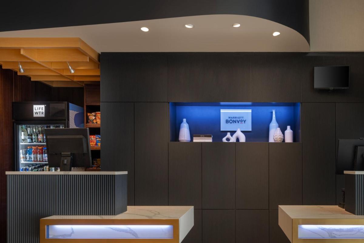 Courtyard by Marriott New York Manhattan / Soho - image 2