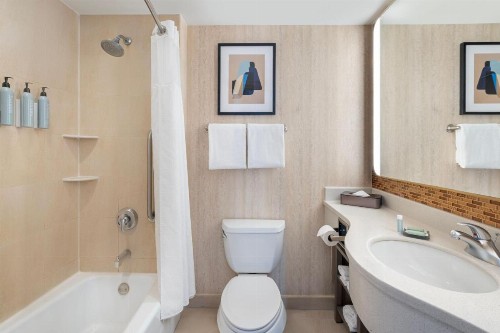 Courtyard by Marriott New York Manhattan / Soho - image 35