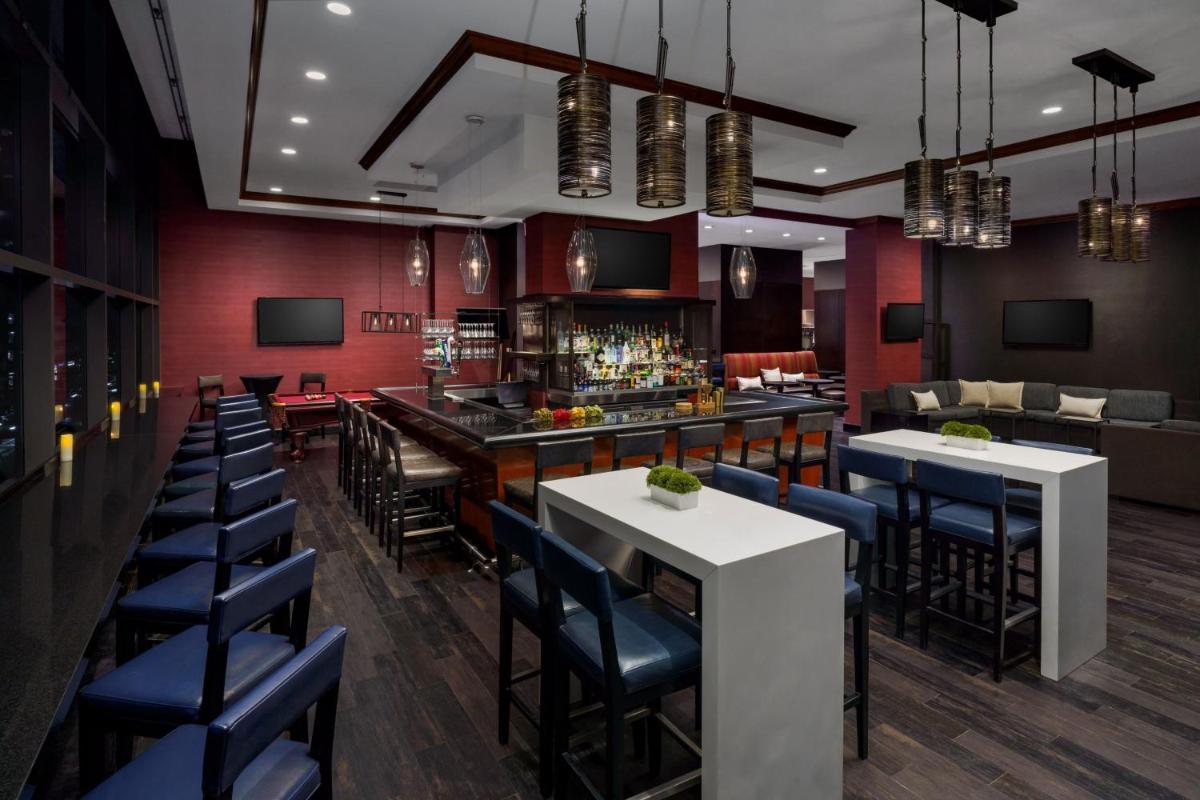 Residence Inn by Marriott New York Manhattan/Times Square - image 4