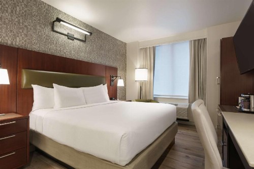 DoubleTree by Hilton New York Downtown - image 25