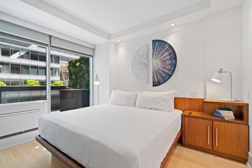 The Gotham Hotel - image 9