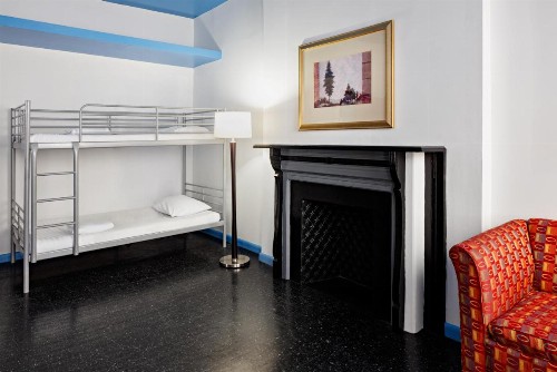 Central Park West Hostel - image 23