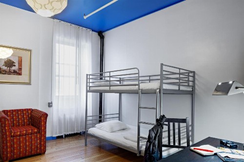 Central Park West Hostel - image 30