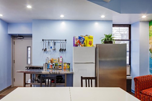 Central Park West Hostel - image 6