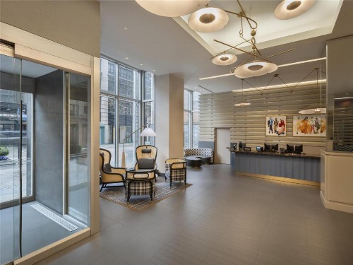 Hilton New York Fashion District - image 10