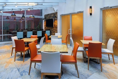 Fairfield Inn & Suites by Marriott New York Manhattan/Chelsea - image 18
