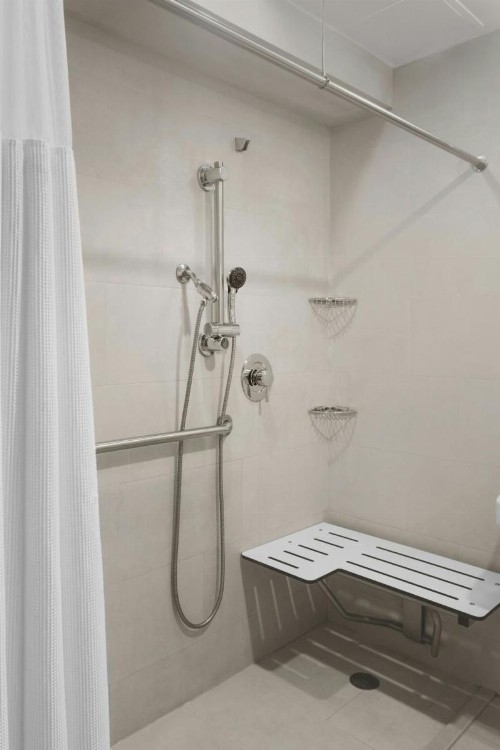 Fairfield Inn & Suites by Marriott New York Manhattan/Chelsea - image 25