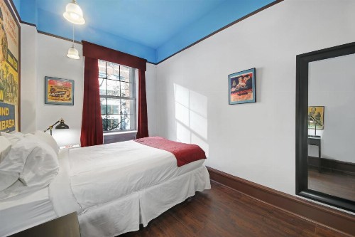 Chelsea Pines Inn - image 42