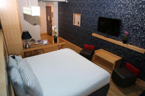 TRYP by Wyndham Times Square South - image 4
