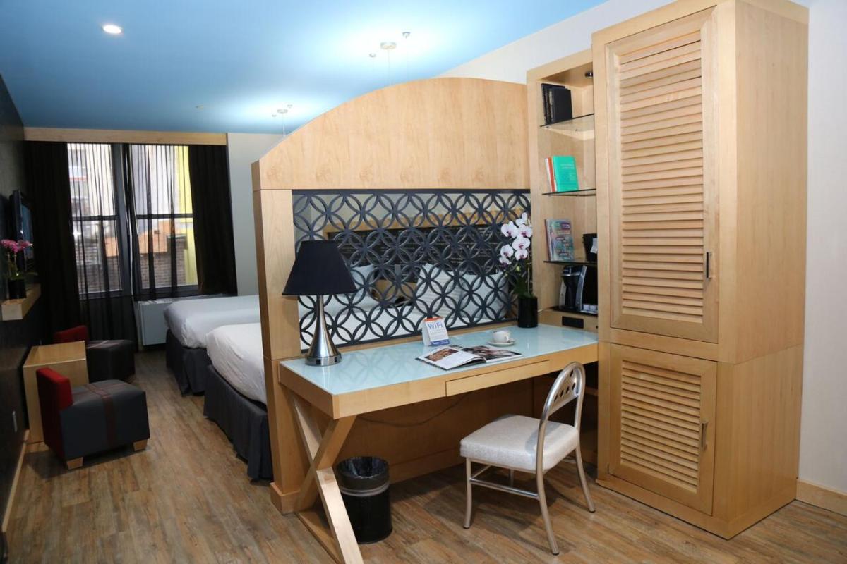 TRYP by Wyndham Times Square South - image 6