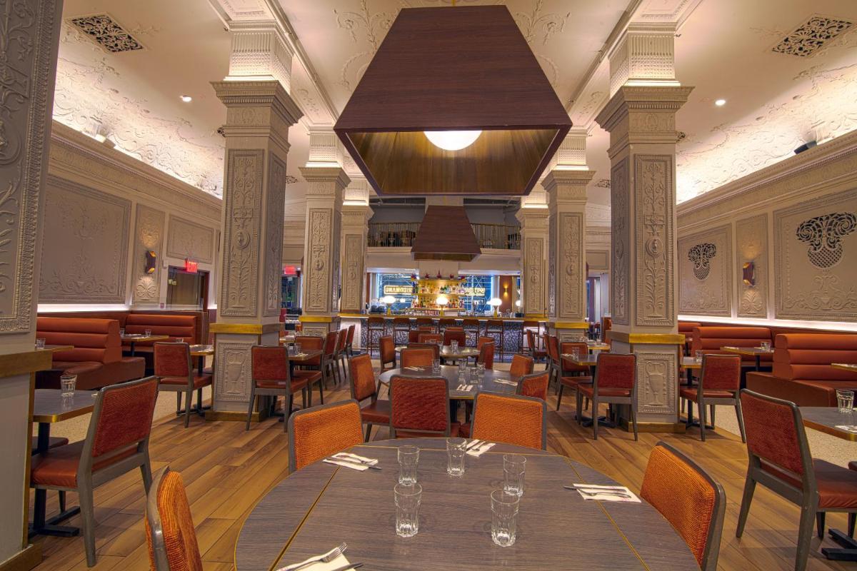 Hotel Edison Times Square - image 4