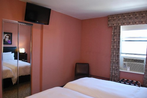 Washington Square Hotel - image 18