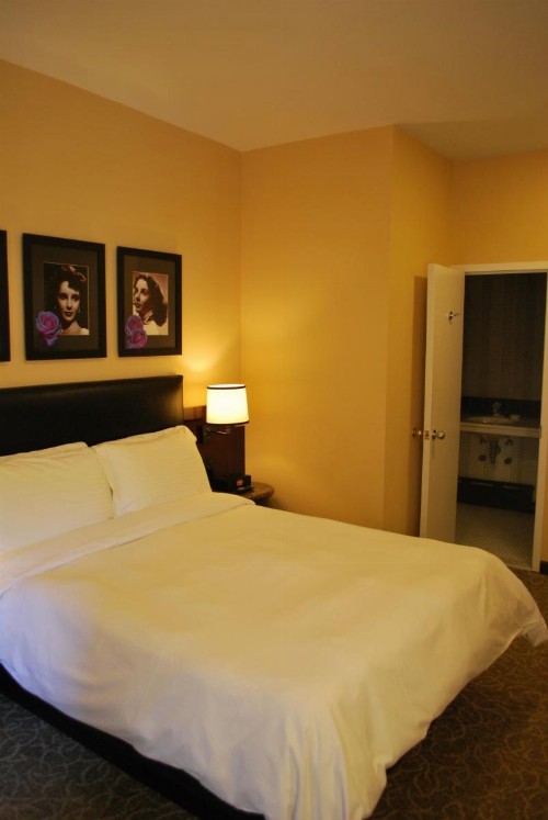 Washington Square Hotel - image 8