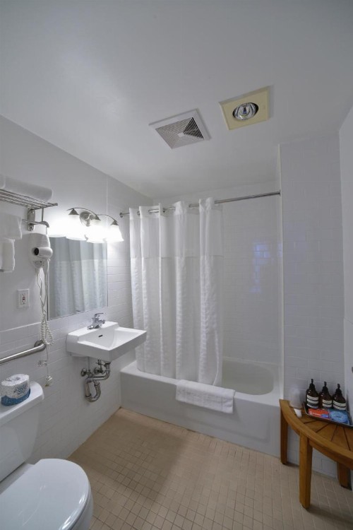 Hotel Mimosa - image 24