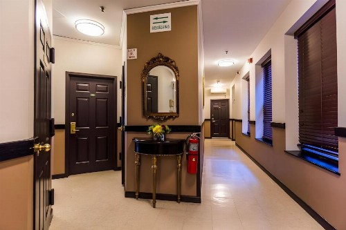 Americana Inn - image 3