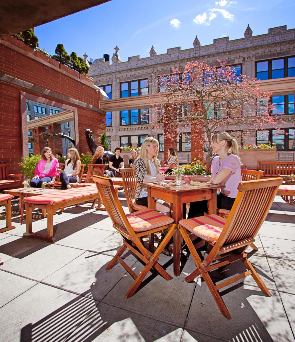 Hotel Giraffe by Library Hotel Collection - main image