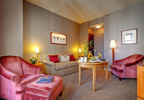 Hotel Giraffe by Library Hotel Collection - image 18