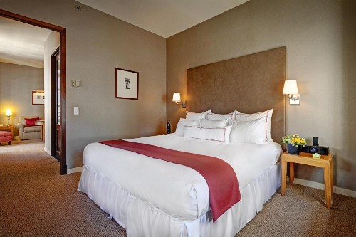 Hotel Giraffe by Library Hotel Collection - image 19
