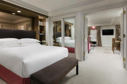 Michelangelo Hotel - image 22