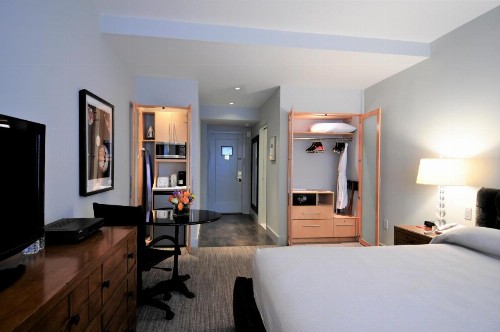Lombardy Hotel - image 24