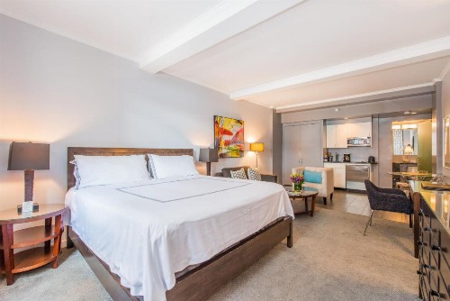 Lombardy Hotel - image 39