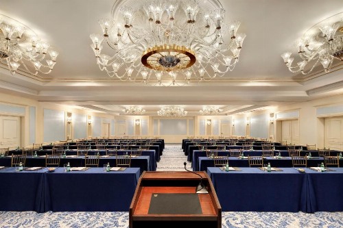 Lotte New York Palace - image 12