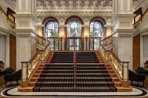 Lotte New York Palace - image 2