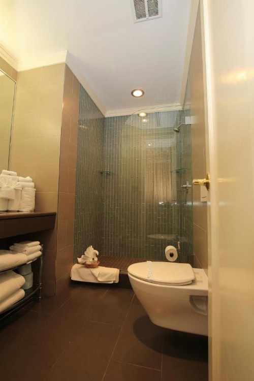Radio City Apartments - image 2