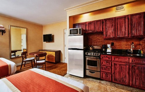 Radio City Apartments - image 23