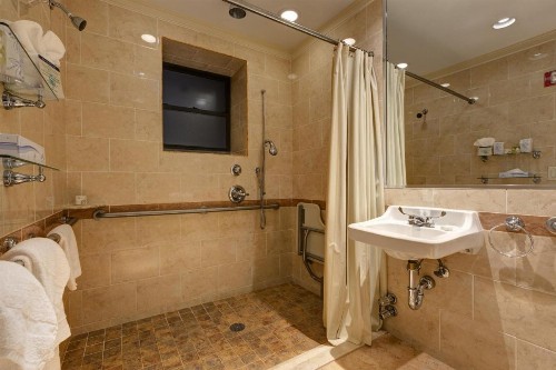 Wellington Hotel - image 12