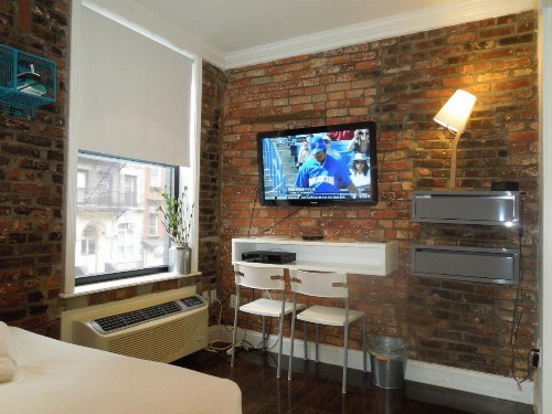 East Village Hotel - image 13
