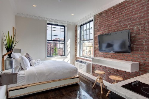 East Village Hotel - image 17
