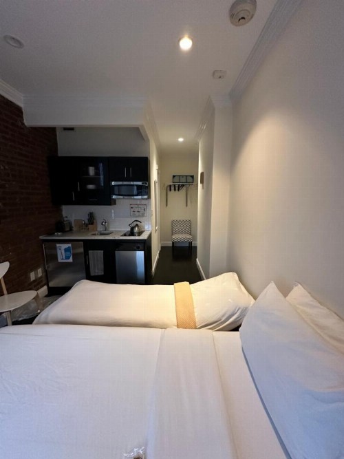 East Village Hotel - image 3