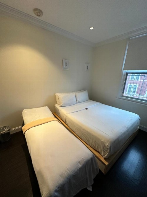 East Village Hotel - image 9