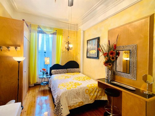 The International Cozy Inn - image 11