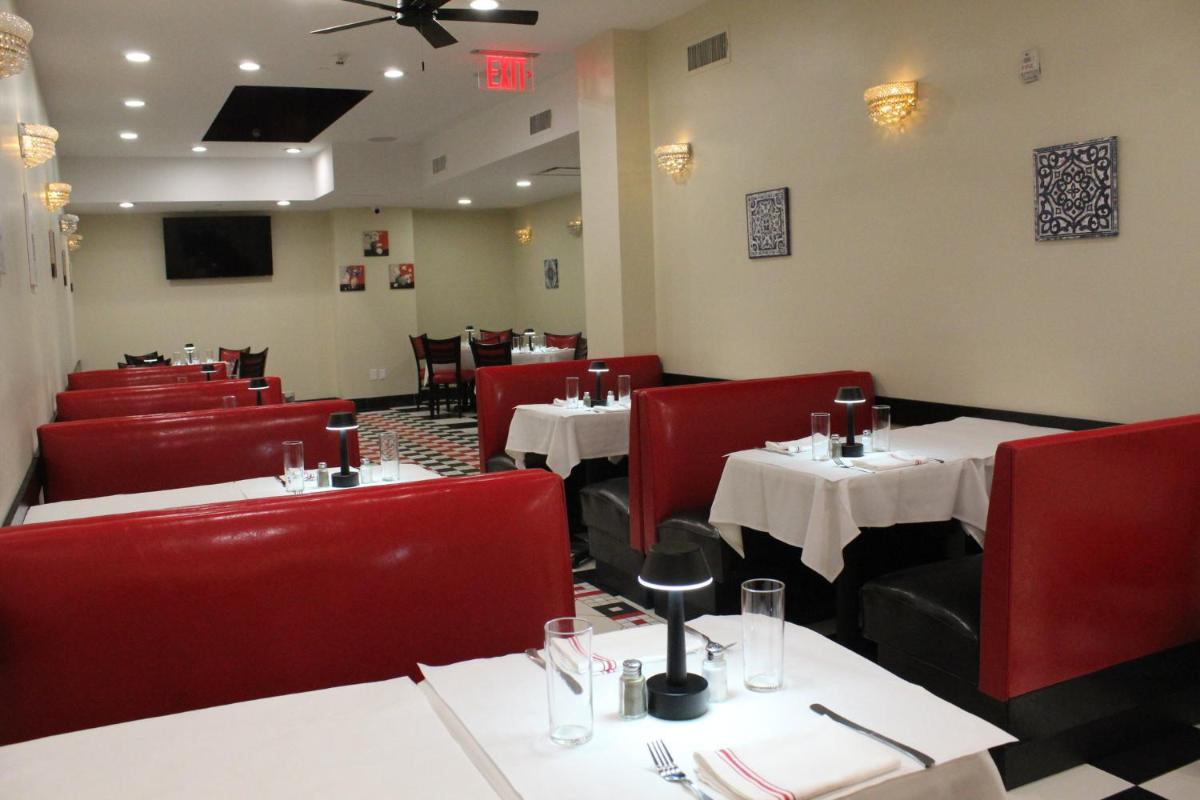 Holiday Inn Lower East Side an IHG Hotel - image 4