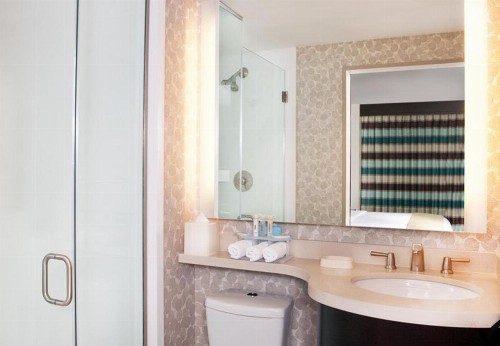 Holiday Inn Express - Times Square South an IHG Hotel - image 9