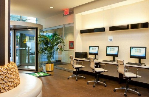 Holiday Inn Express - Times Square South an IHG Hotel - image 8