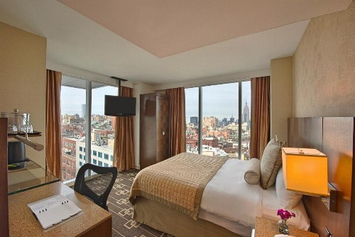 Wyndham Garden Chinatown - image 11