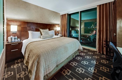 Wyndham Garden Chinatown - image 34