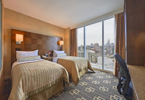 Wyndham Garden Chinatown - image 4