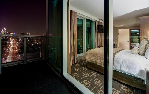 Wyndham Garden Chinatown - image 5