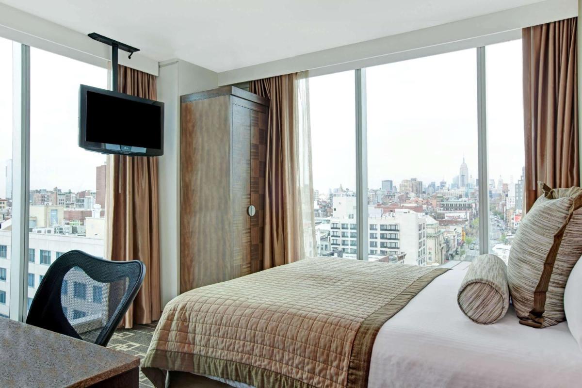 Wyndham Garden Chinatown - image 7