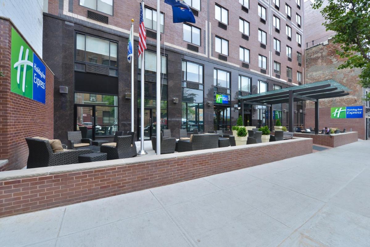 Holiday Inn Express Manhattan Midtown West an IHG Hotel - main image