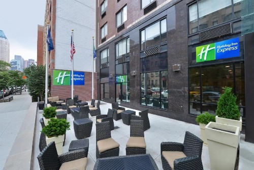 Holiday Inn Express Manhattan Midtown West an IHG Hotel - image 13