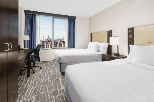 Fairfield Inn & Suites by Marriott New York Midtown Manhattan/Penn Station - image 11