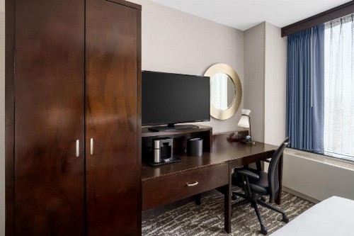 Fairfield Inn & Suites by Marriott New York Midtown Manhattan/Penn Station - image 16