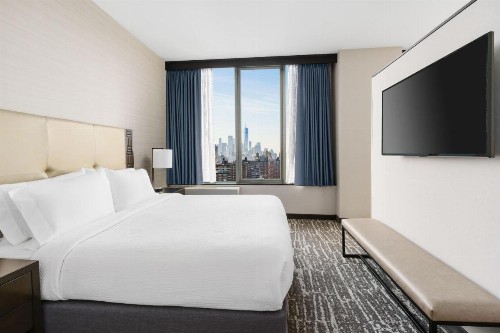 Fairfield Inn & Suites by Marriott New York Midtown Manhattan/Penn Station - image 17