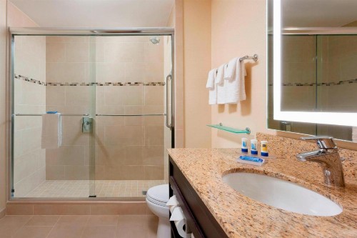 Fairfield Inn & Suites by Marriott New York Midtown Manhattan/Penn Station - image 20